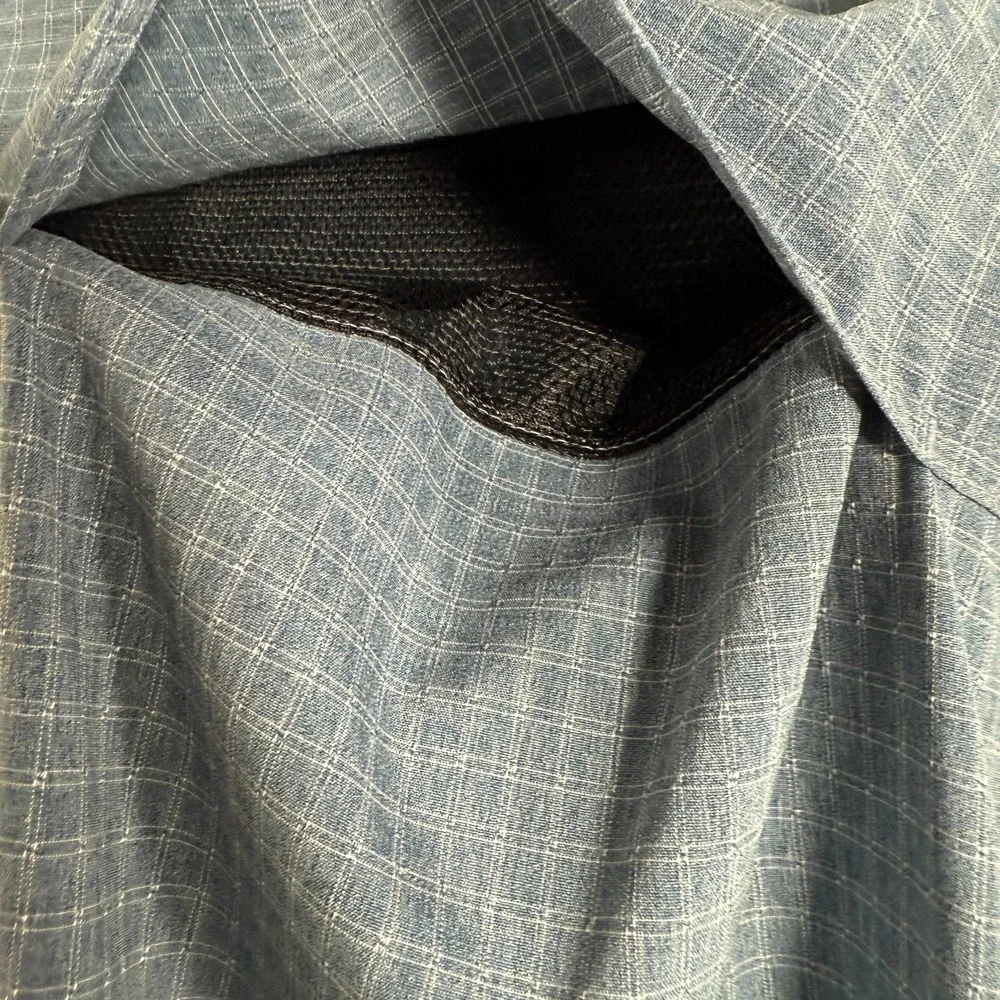 Prana Shirt Mens XL Blue Button Up Outdoor Fishing Hiking Vented Plaid Pockets